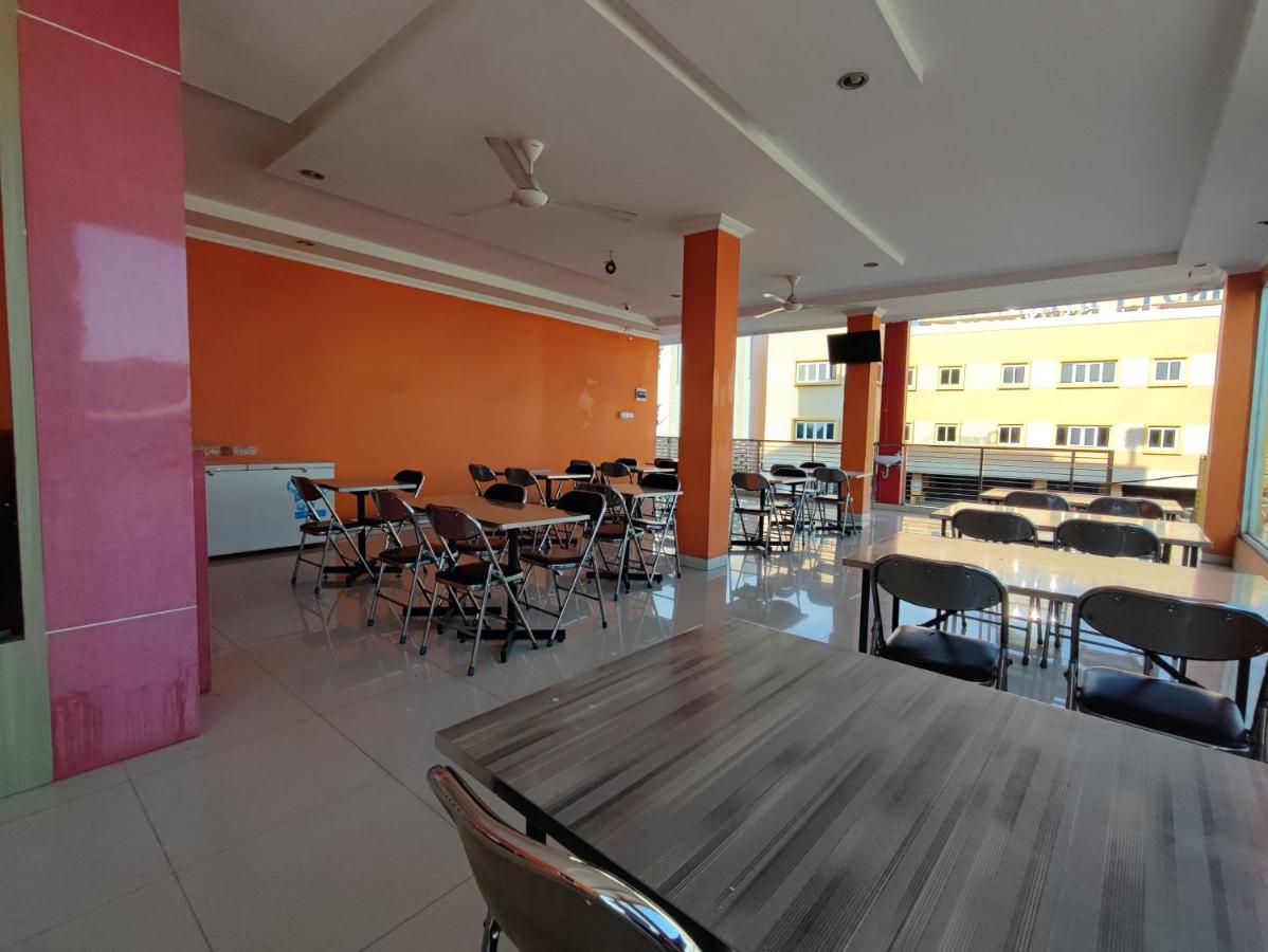 Collection O 91464 7 Dream Hotel Palembang Bagian luar foto