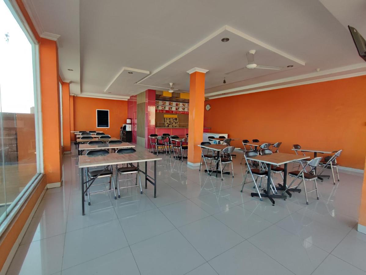 Collection O 91464 7 Dream Hotel Palembang Bagian luar foto